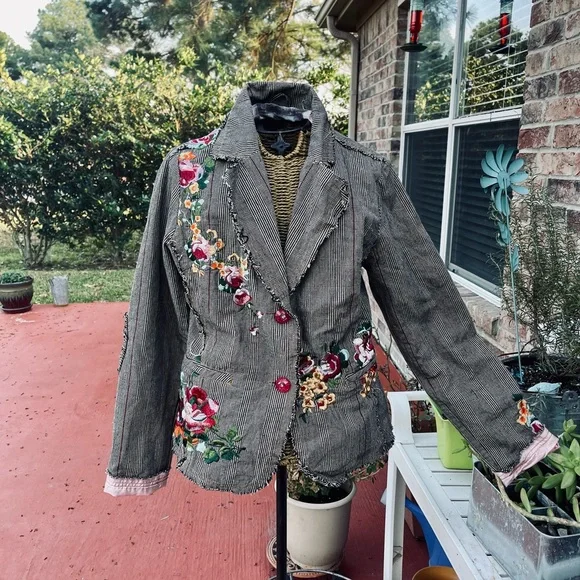 Paparazzi Houndstooth Blazer with Embroidered Flowers Women Size Large - Picture 3 of 15